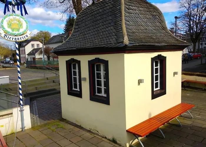 Pearl Studio Apart - King Bed - Netflix - Projector - Fast Wi-Fi