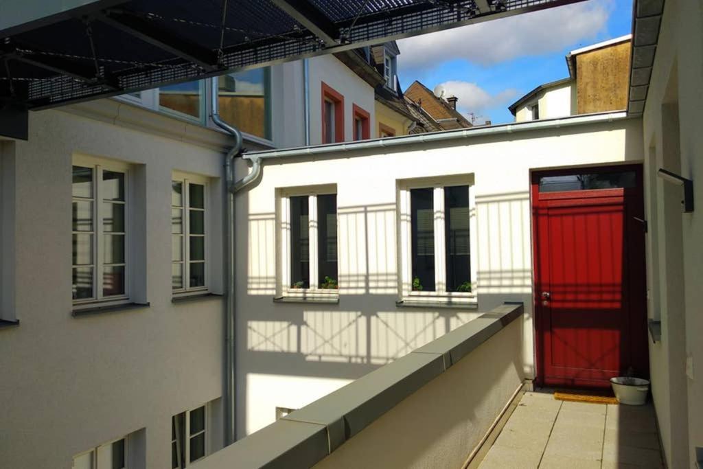 Pearl - King Bed - Netflix - Projector - Fast Wi-fi * Trier